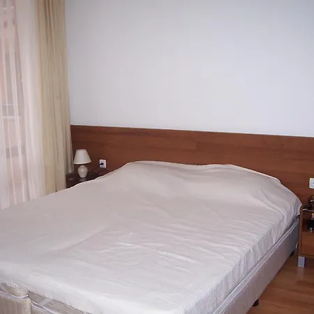 Appartement Efir 2 8 *