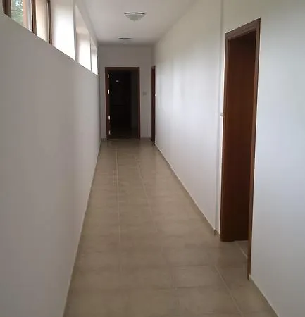 Efir 2 8 Appartement *